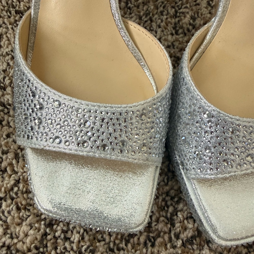 Jessica Simpson Glittering Silver Heels - Picture 2 of 8